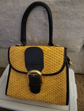 Straw Woven Top Handle Satchel Crossbody Purse Black & Tan
